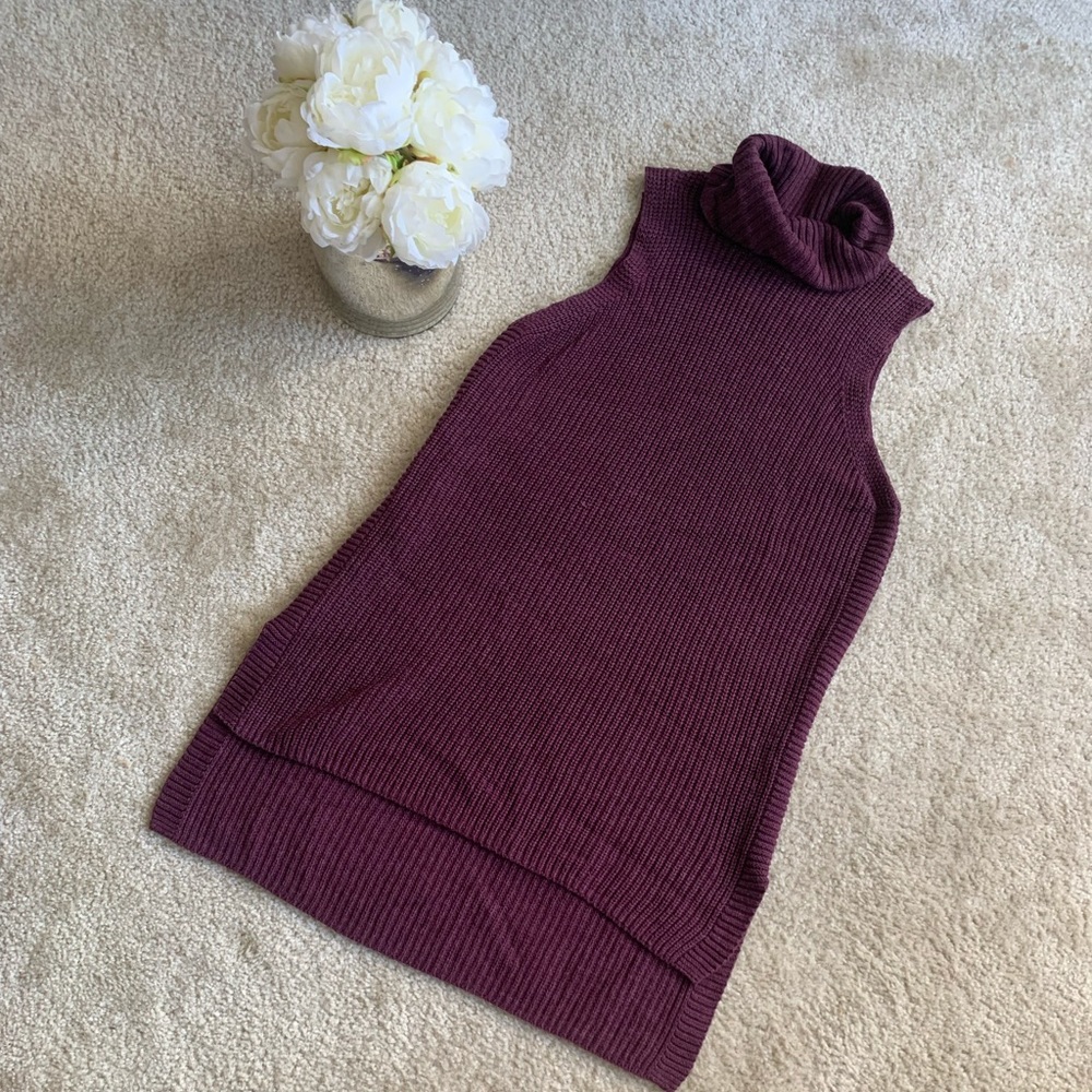 Merona Burgundy Turtleneck Knit Top